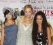 Mélanie Tran, Hélène de Fougerolles et Malika Alaoui lors de la première de Tricheuse à l'Ugc des Halles à Paris le 13 juillet 2009