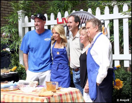 Kelly Ripa lors du tournage de l'émission Live with Regis