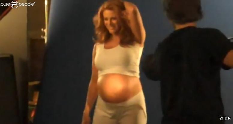 Angie Everhart sur le tournage d'une publicité pour les crèmes anti-vergétures Palmer