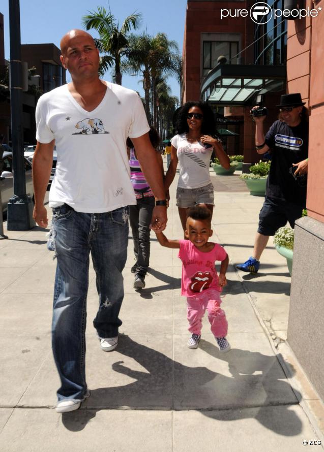 Stephen Belafonte, Mel B, Phoenix-Chi et Angel Iris à Beverly Hills le 22 juillet 2009
