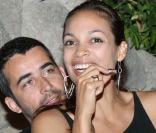 La belle Rosario Dawson et son french lover, lors d'une soirée à l'hôtel Regina Isabella, à l'occasion du 7e Festival d'Ischia, en Italie, en juillet 2009 !