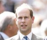 La prince andrew, duc d'York et ses filles Eugénie et Beatrice sont au course d'Ascot le 25 juillet 2009