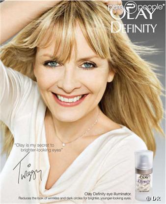 La nouvelle campagne de pub Olay avec le top Twiggy