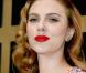 Scarlett Johansson, une icône glamour en plein travail... une étoile à Londres !
