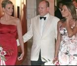 Charlene Wittstock, Albert Grimaldi, Emilio et Gloria Estefan au 61e gala de la Croix Rouge à Monaco