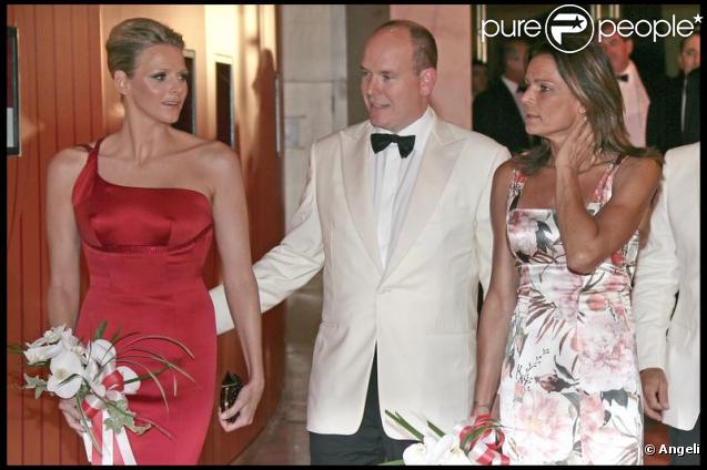 Charlene Wittstock, Albert Grimaldi, Emilio et Gloria Estefan au 61e gala de la Croix Rouge à Monaco
