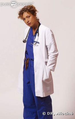 Elisabeth Corday (Alex Kingston) est une chirurgienne britannique très douée. Elle est venue aux U.S.A. pour acquérir de l'expérience en traumatologie. Elle se mariera  avec le Dr Greene avec qui elle aura une petite fille.