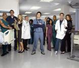 Dans  Scrubs,  tout est sujet à plaisanterie. La sitcom raconte les aventures de J.D (Zach Braff) et de ses trois amis internes à l'hôpital du Sacré coeur.  