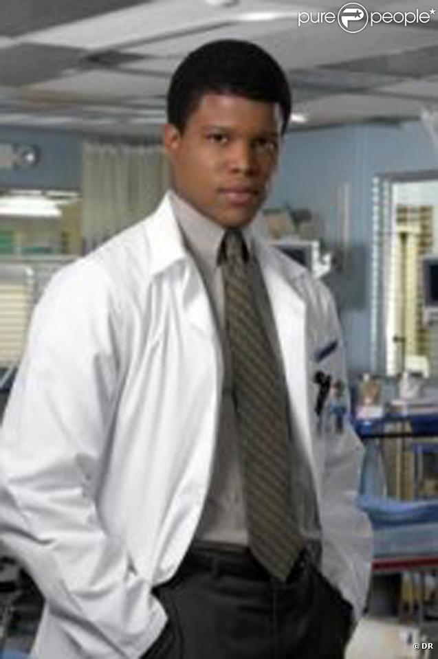  Michael Gallant (Sharif Atkins) est un étudiant en médecine calme et énigmatique. Son passage dans la série est de courte durée (2 saisons). Marié à Neela, il est appelé en Irak où il meurt lors de l'explosion de son convoi. 