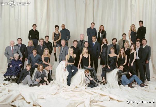 L'ensemble du casting de la sérié médicale  General Hospital . Crée en 1963, la série remporte la palme de la longévité (46 ans).