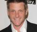 Découvrez qui remplacera Doug Savant... dans le rôle du gay de Melrose Place !