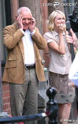 Anthony Hopkins et Naomi Watts sur le tournage à Londres du nouveau film de Woody Allen le 13 août 2009