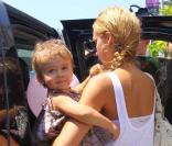 Jessica Alba et sa fille Honor font du shopping à Los Angeles