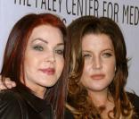 Priscilla Presley aux côtés de sa fille Lisa-Marie Presley.