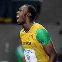 L'incroyable Usain Bolt a encore frappé ! Il a explosé le record du monde du 200m ! Regardez !!!