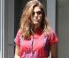 La pauvre Eva Mendes s'est blessée... et il n'y a personne pour la cajoler !