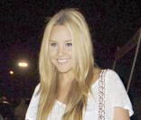 Amanda Bynes assistant au concert des Kings of Leon le 22 août 2009 à Los Angeles