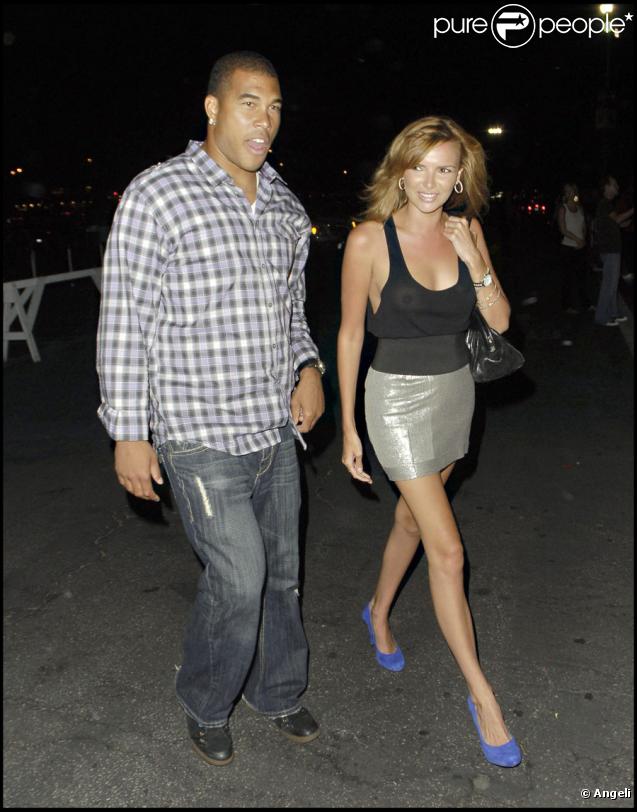 Nadine Coyle et son boyfriend Jason Bell assistant au concert des Kings of Leon le 22 août 2009 à Los Angeles