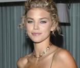 La jolie AnnaLynne McCord, à l\'occasion du lancement de l\'édition Full TV & Fashion Issue du magazine <i>Nylon</i>, au SkyBar de l\'hôtel Mondrian de West Hollywood, à Los Angeles, le 24 août 2009 !