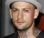Benji Madden, à l'occasion du lancement de l'édition Full TV & Fashion Issue du magazine  Nylon , au SkyBar de l'hôtel Mondrian de West Hollywood, à Los Angeles, le 24 août 2009 !