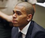 Chris Brown attendant le verdict du tribunal de Los Angeles  le 25 août 2009 quant à son procès pour l'agression de Rihanna
