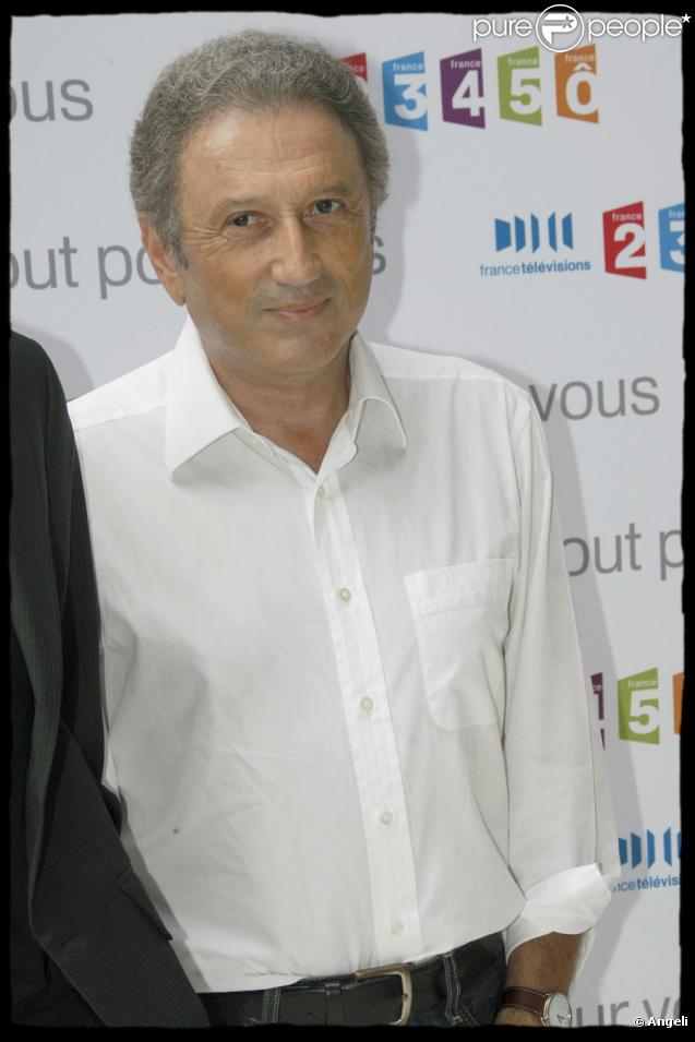 Michel Drucker lors de la conférence de presse de la rentrée de France Télévisions le 27 août 2009
