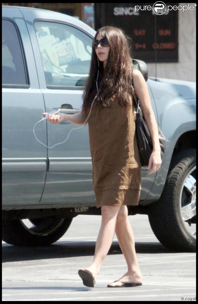 Oksana Grigorieva fait son supermarché à Los Angeles le 4 septembre 2009