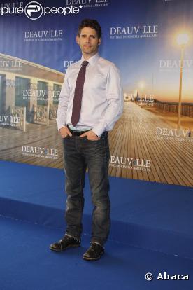 Le charismatique Eric Bana, à l'occasion de la présentation de  Hors du temps , lors du 35e Festival de Deauville, le 5 septembre 2009 !