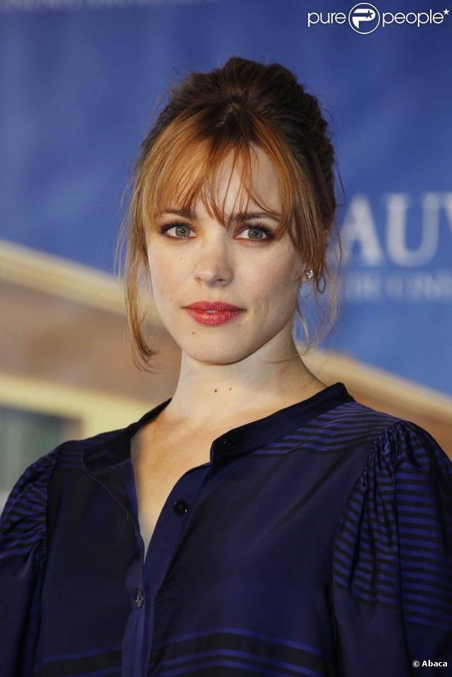 Le regard de Rachel McAdams a illuminé les planches, à l'occasion de la présentation de  Hors du temps , lors du 35e Festival de Deauville, le 5 septembre 2009 !