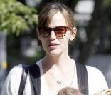 Jennifer Garner et sa fille Seraphina à Boston (7 septembre 2009)