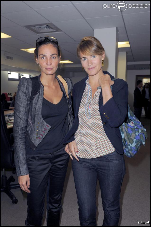 Judith Godrèche pose aux côtés d'Inès Sastre pour l'Aurel BGC Charity 2009.