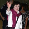 Susan Boyle, éclatée de rire : à moi l'Amérique ! Ecoutez son nouveau titre... c'est bluffant !