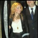 Quand Geri Halliwell retrouve ses copines des Spice Girls... c'est fous rires assurés !  Victoria n'est pas là et... c'est tant pis !