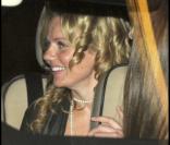Geri Halliwell sort du bar Mayfair à Londre le 17 septembre 2009