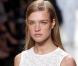 Natalia Vodianova défile pour Michael Kors, le 20 septembre 2002 à New York