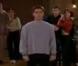 Quand Joey joue les professeurs de danse, la chorégraphie qui en résulte est plutôt... catastrophique (Saison 2. Episode 12) !