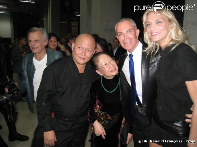 Tyen, sa maman, Jean-Claude Jitrois et Sarah Marshall 