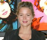 Virginie Efira à l'exposition 