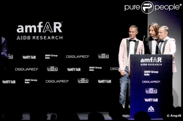 Dean et Dan Caten et Bob Sinclar au gala de l'amfAR organisé dans le cadre de la Fashion Week de Milan. 28/09/09