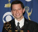 Jon Cryer et son épouse ont adopté une petite fille âgée de quelques semaines.