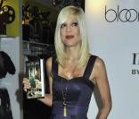 Tori Spelling présente son bouquin 'Mommywood' en septembre 2009 
