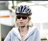Naomi Watts fait du vélo à New York (29 septembre 2009)