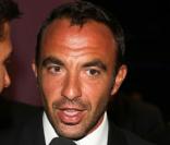 Nikos Aliagas présente quotidiennement le  6/9  d'NRJ !