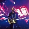 Laeticia Hallyday et Jean-Claude Camus, en larmes face aux adieux de Johnny...