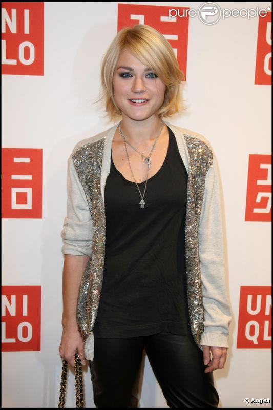 Emilie Dequenne à l'inauguration de la boutique Uniqlo à Paris le 30/09/09