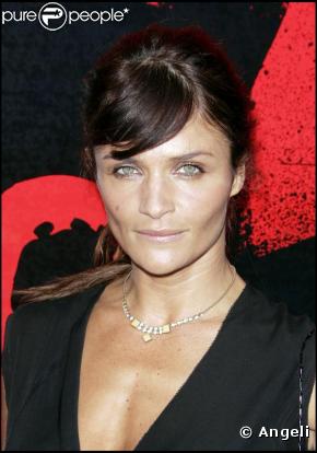Qui peut se targuer de posséder un regard plus translucide qu'Helena Christensen ?