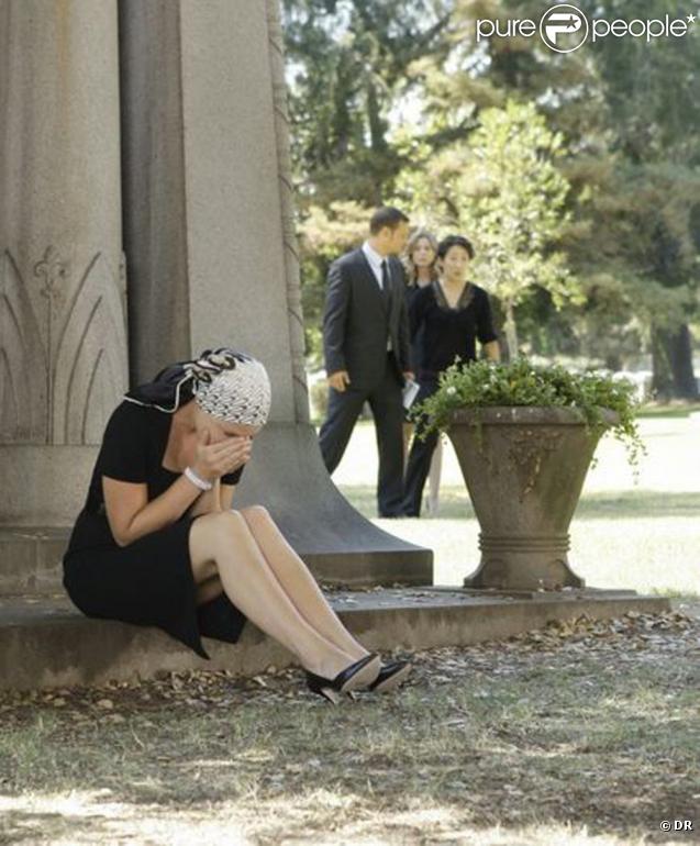 Izzie Stevens à l'enterreent de O'Malley saison 6 de Grey's Anatomy