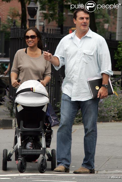 Chris Noth et sa fiancé Tara Wilson et leur nouveau-né Orion en  