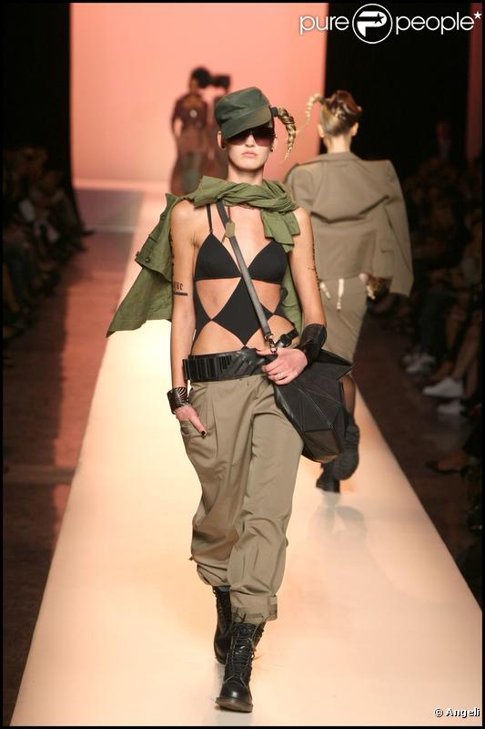 Défilé Jean-Paul Gaultier à Paris, le 3 octobre 2009
