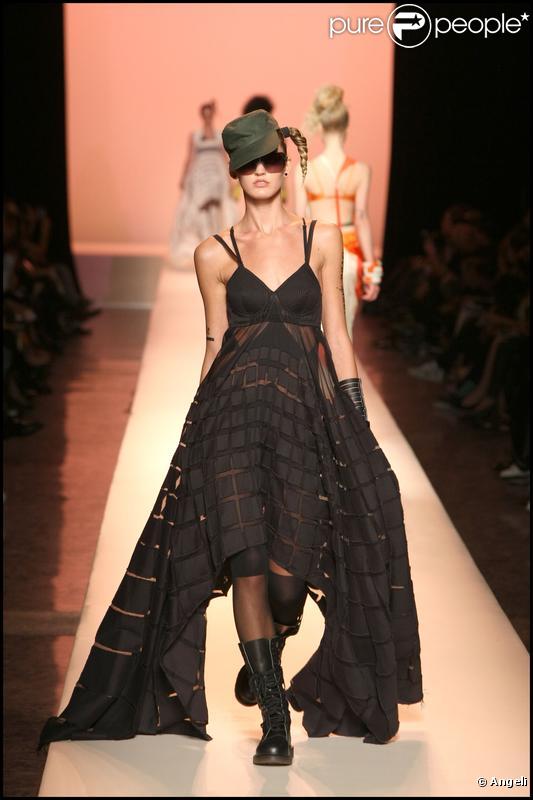 Défilé Jean-Paul Gaultier à Paris, le 3 octobre 2009
